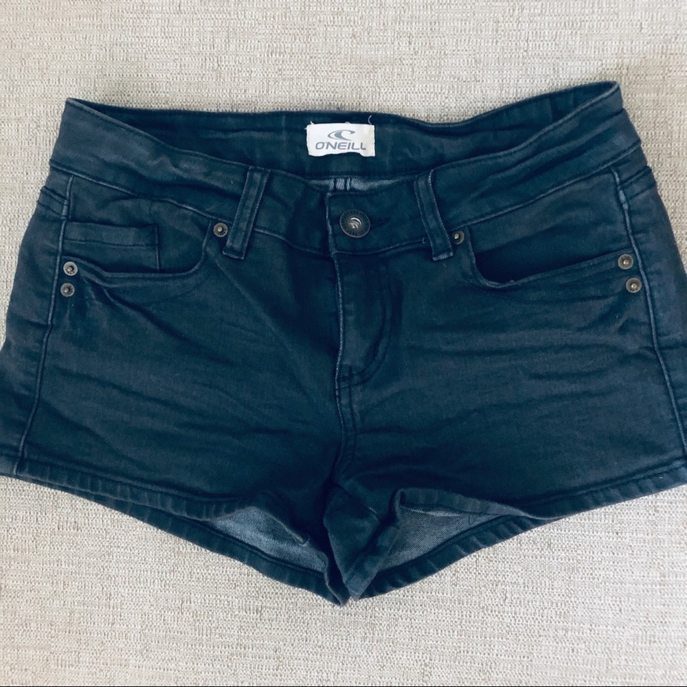 O’Neill black shorts